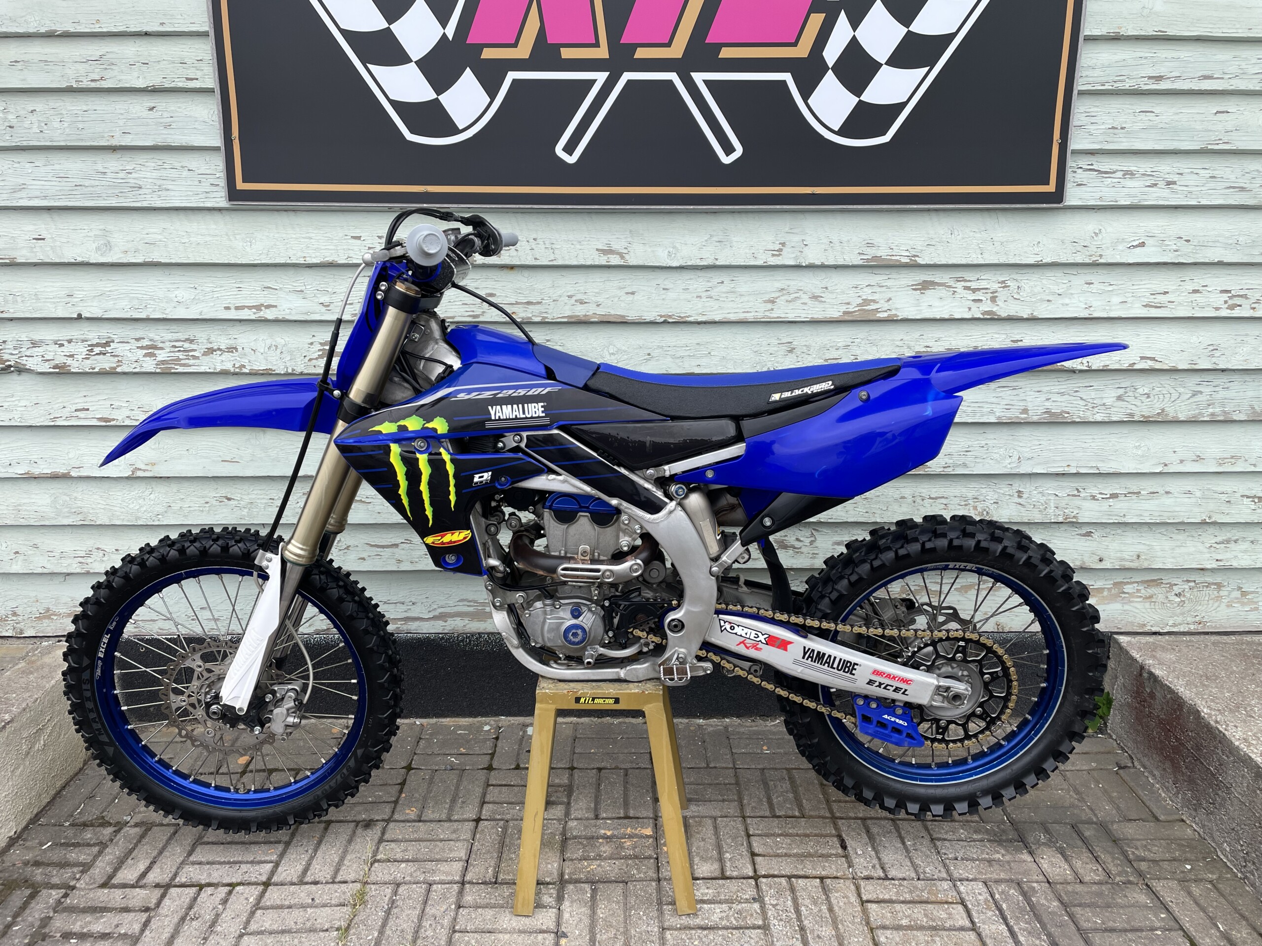 YAMAHA YZ250F 2020 - Image 2