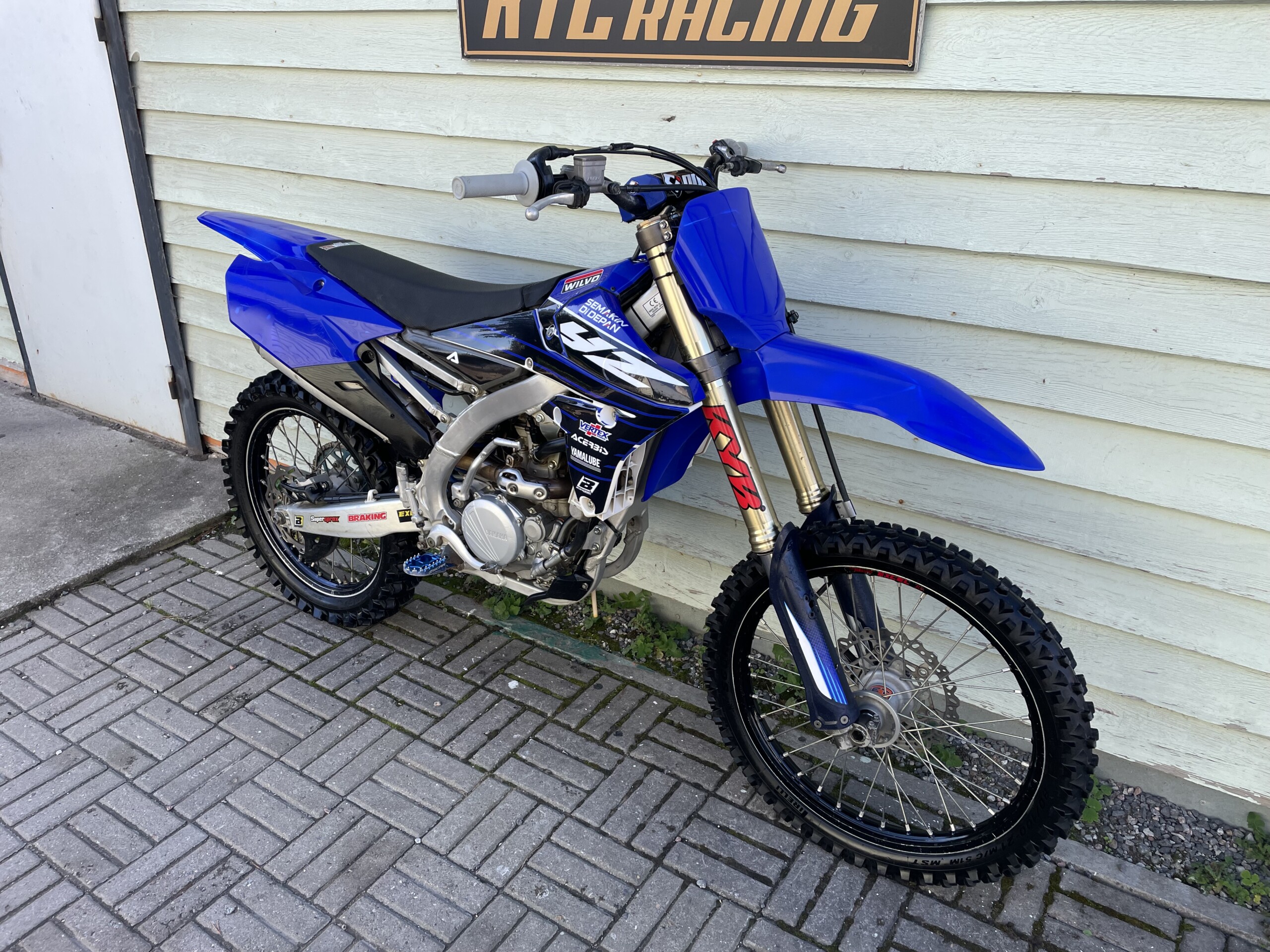 YAMAHA YZ250F 2015 - Image 3